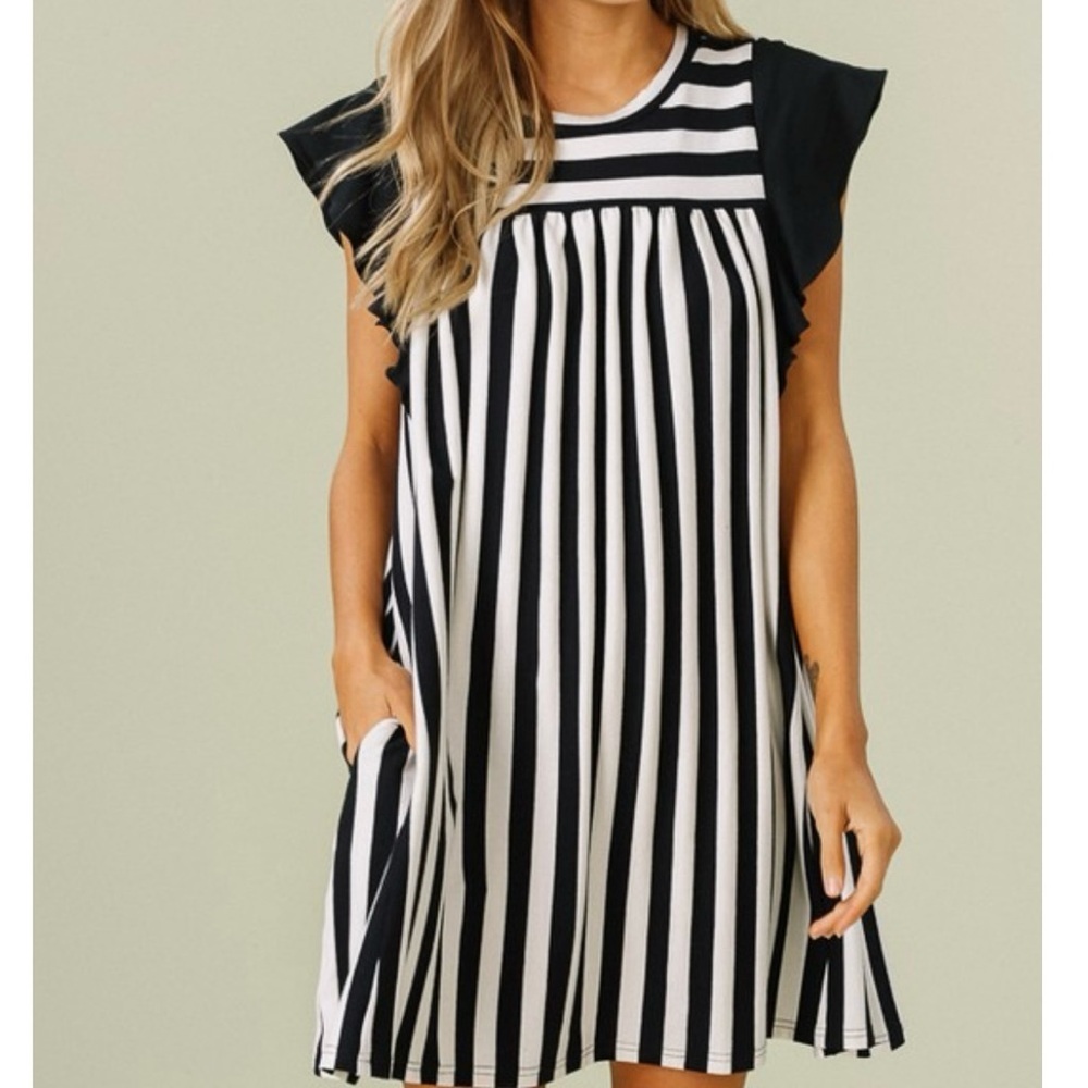 Women’s Cotton Blend Jersey Shift Dress size Small Black White Striped Oversize